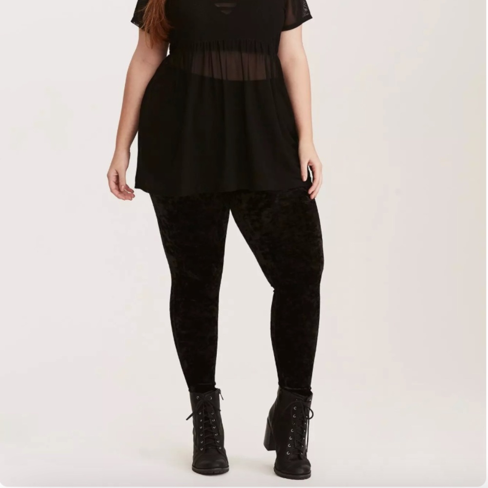EUC Torrid Crushed Velvet Full Length High Waisted Leggings Size 2x